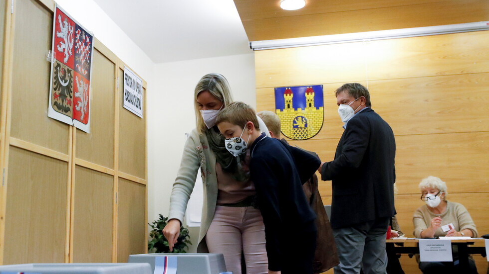 جمهورية التشيك.. الشيوعيون خارج البرلمان للمرة الأولى منذ عام 1948