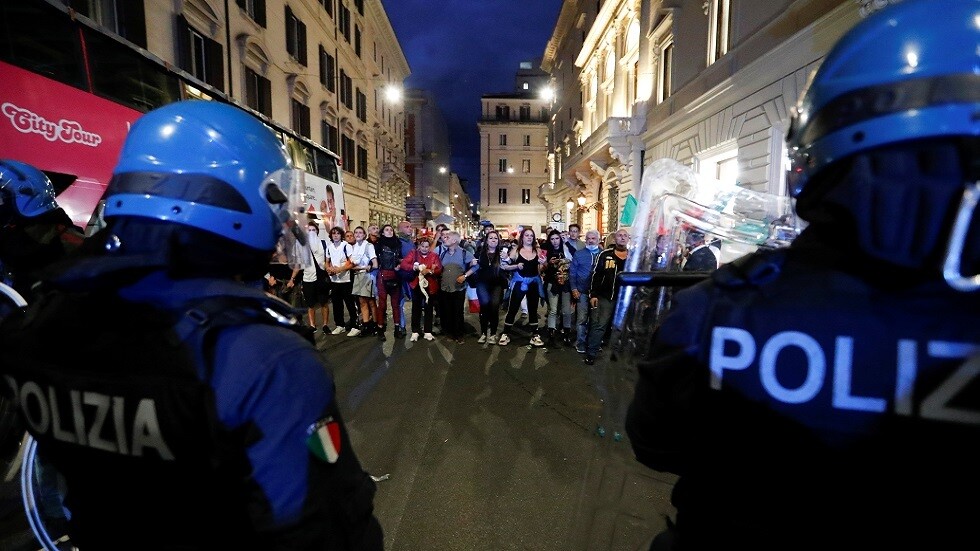 إيطاليا.. توقيف زعماء حزب يميني متطرف بعد احتجاجات على لقاحات كورونا