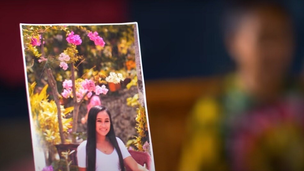 فتاة فليبينية تعيش حالة نادرة تجعلها تبدو وكأنها امرأة في سن الـ50 (فيديو)