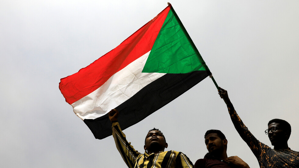 المحكمة العليا السودانية تصدر قرارا بإعادة 15 سفيرا فصلتهم لجنة إزالة التمكين