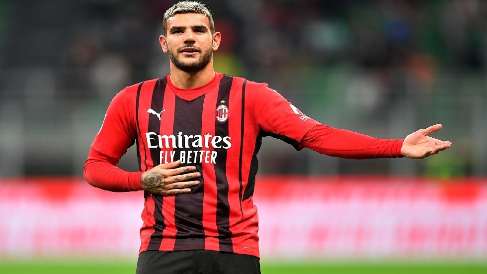 ميلان يعلن إصابة لاعبه الفرنسي ثيو هرنانديز بفيروس كورونا