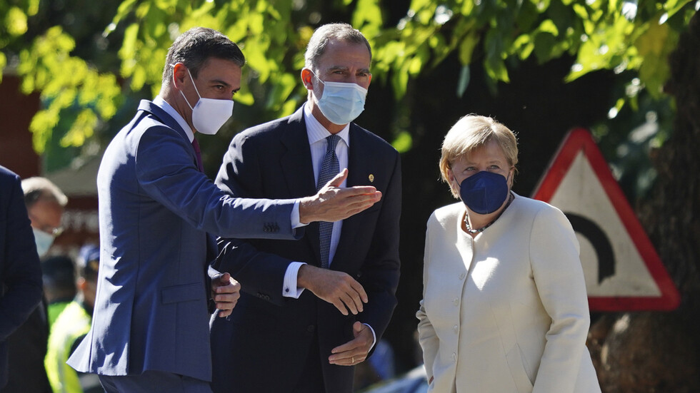 ميركل: تحقيق أهداف الاتحاد الأوروبي بشأن المناخ "عمل شاق للغاية"