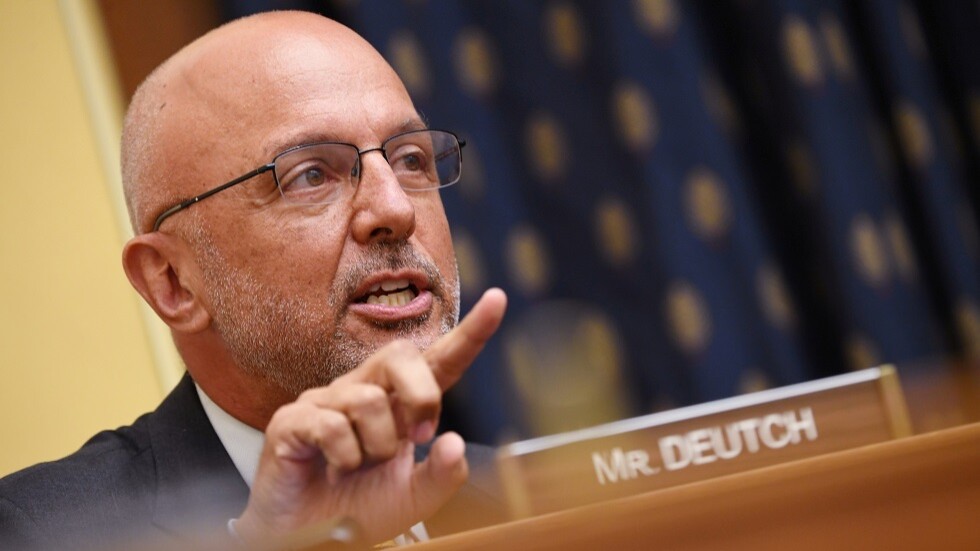 نائب أمريكي: الديمقراطية التونسية في خطر