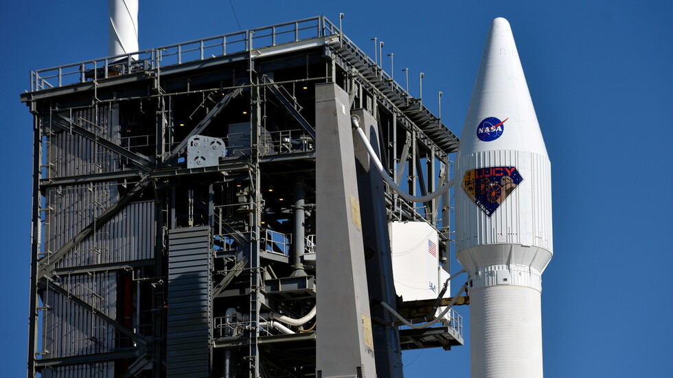 في أول مهمة من نوعها.. "ناسا" ترسل مسبارا لدراسة كويكبات طروادة حول المشتري