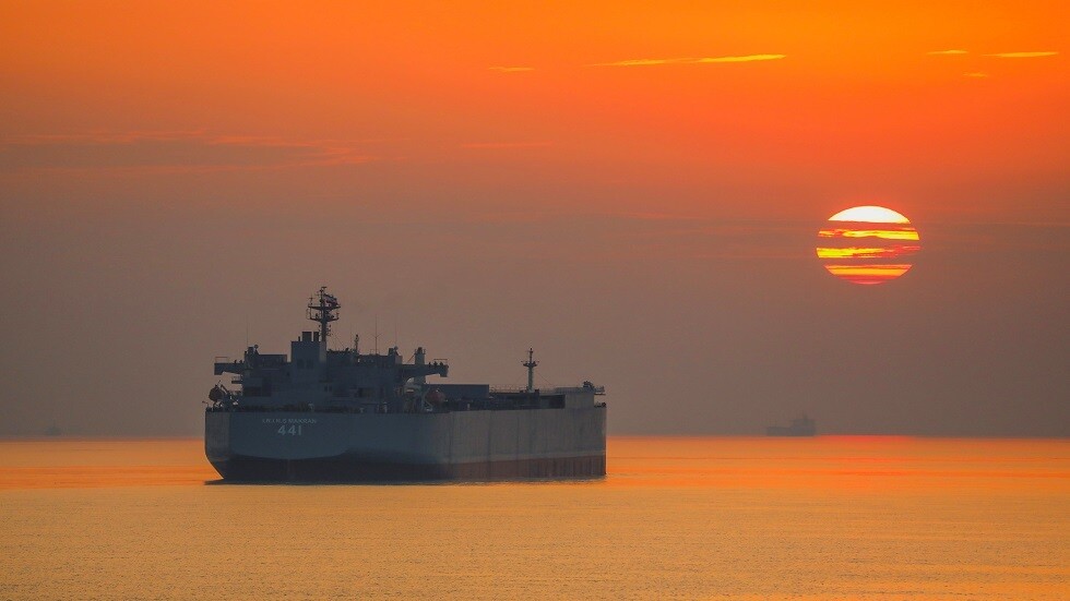 اليمن ينفي تعرض ناقلة نفط إيرانية لهجوم في خليج عدن