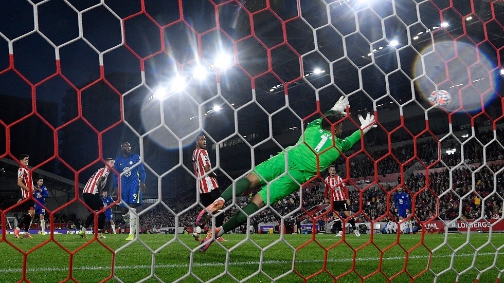 تشيلسي يستعيد صدارة الدوري سريعا من ليفربول