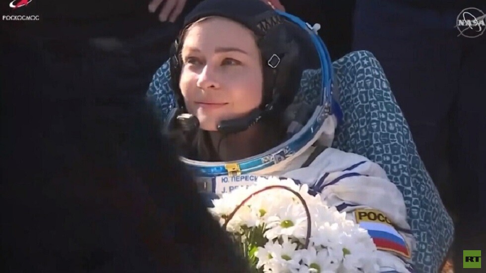 عودة الفريق السينمائي الروسي إلى الأرض بسلام بعد تصوير فيلم 