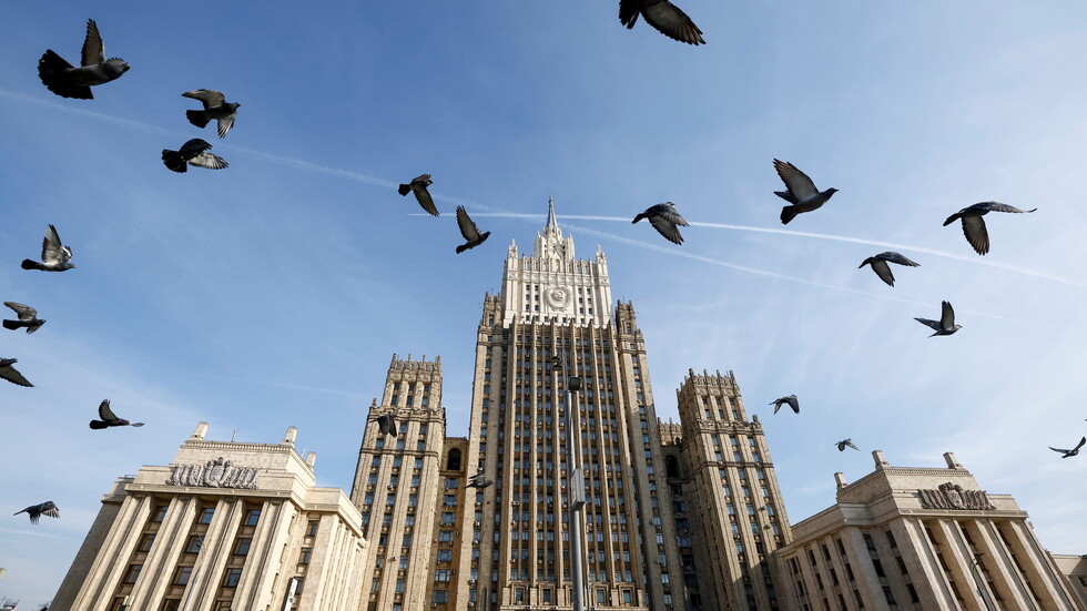 روسيا ترفع الحظر على دخول أقارب الأجانب المقيمين لديها