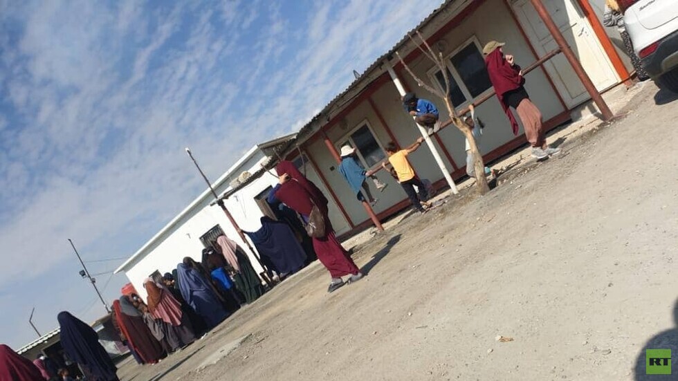 للمرة الأولى.. نساء "داعش" الأوروبيات يعتصمن في مخيم روج شرقي سوريا (صور + فيديو)