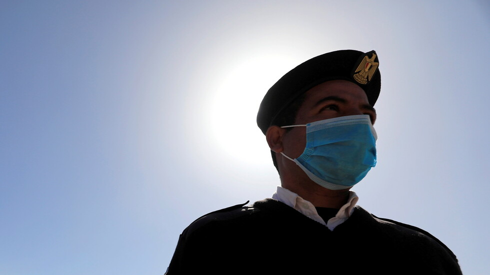 مصر.. القبض على محتال خطير استعان بـ"هاكرز" خارجيين لنهب بنوك مصرية وأجنبية