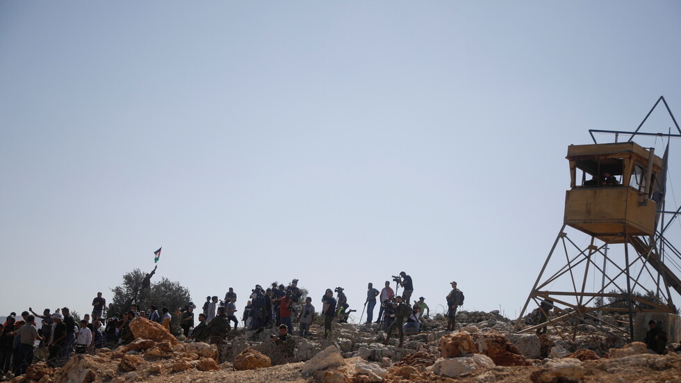 الأردن يحظر تحضير وكالات دورية لبيع الأراضي بالضفة والقدس