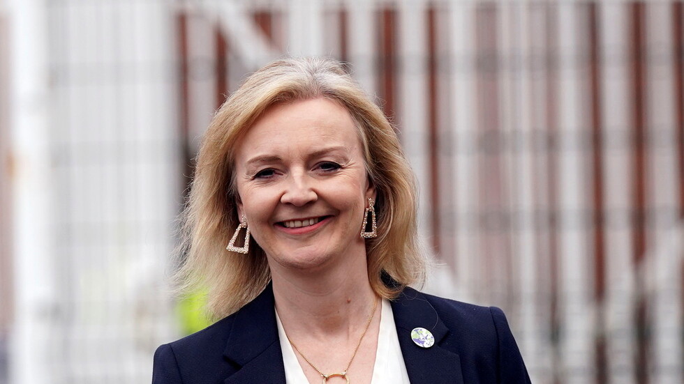 أمير قطر يلتقي وزيرة الخارجية البريطانية