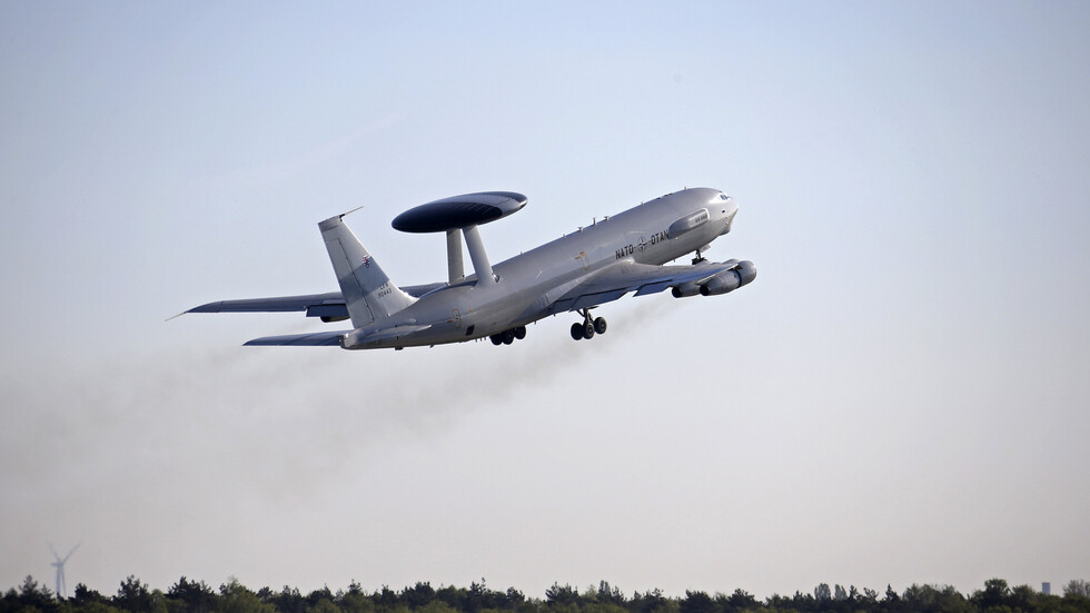 موقع أمريكي يكشف عن ترتيب الدول التي تمتلك طائرات المهام الخاصة لعام 2021 وبينها دول عربية