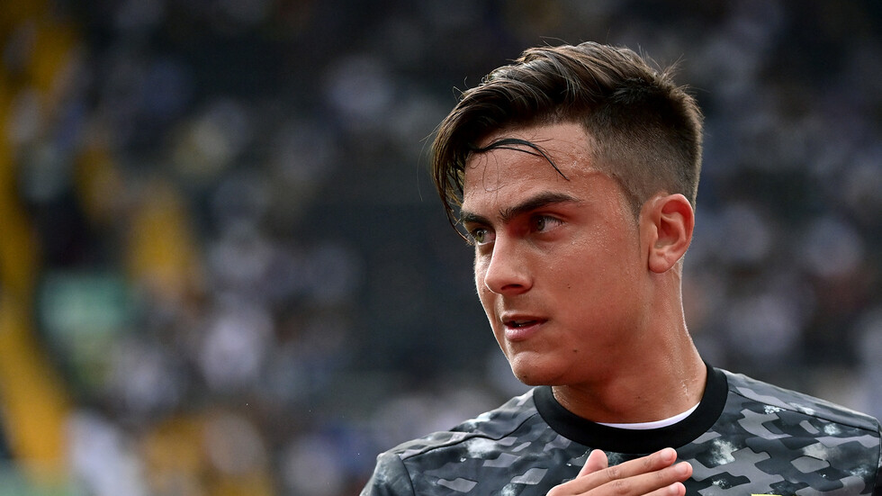 ديبالا يقع ضحية اللصوص خلال مباراة فريقه في دوري الأبطال