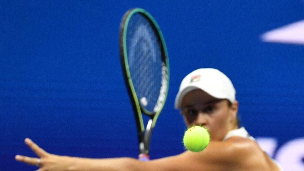 بارتي تعلن نهاية موسمها