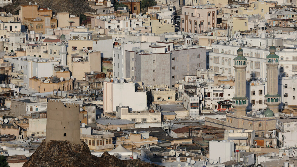 شاهد!.. شركة محلية تصمم لوحة ثلاثية الأبعاد عالية الدقة لأحد الشخصيات البارزة في تاريخ عُمان