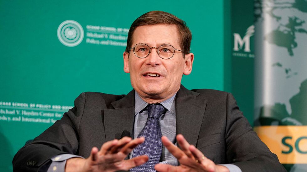 نائب مدير CIA الأسبق: مسؤول أمني سابق في الاستخبارات السعودية أنقذ أرواح الأمريكيين