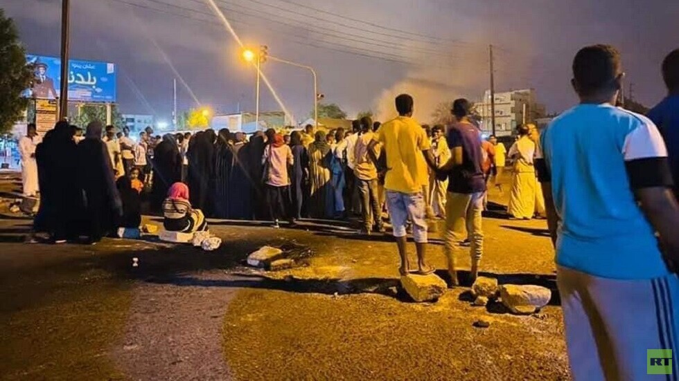 السودان.. "تحالف قوى الحرية والتغيير" يدعو للتصعيد الثوري والعصيان المدني الشامل