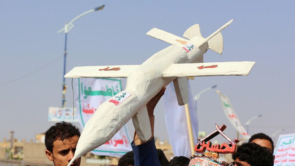 التحالف العربي يعلن اعتراض وتدمير مسيرتين مفخختين استهدفتا نجران ومطار أبها