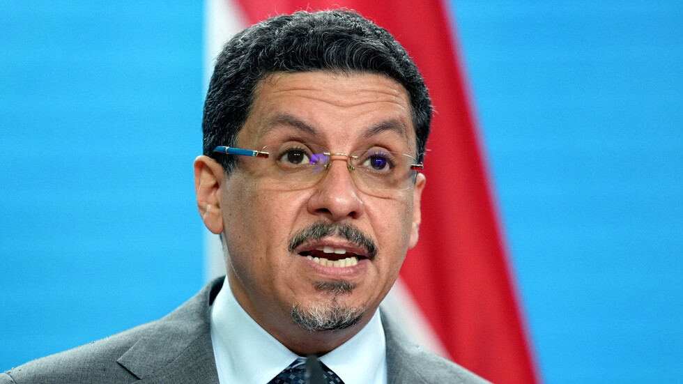 تحرك دبلوماسي يمني ردا على تصريحات جورج قرداحي