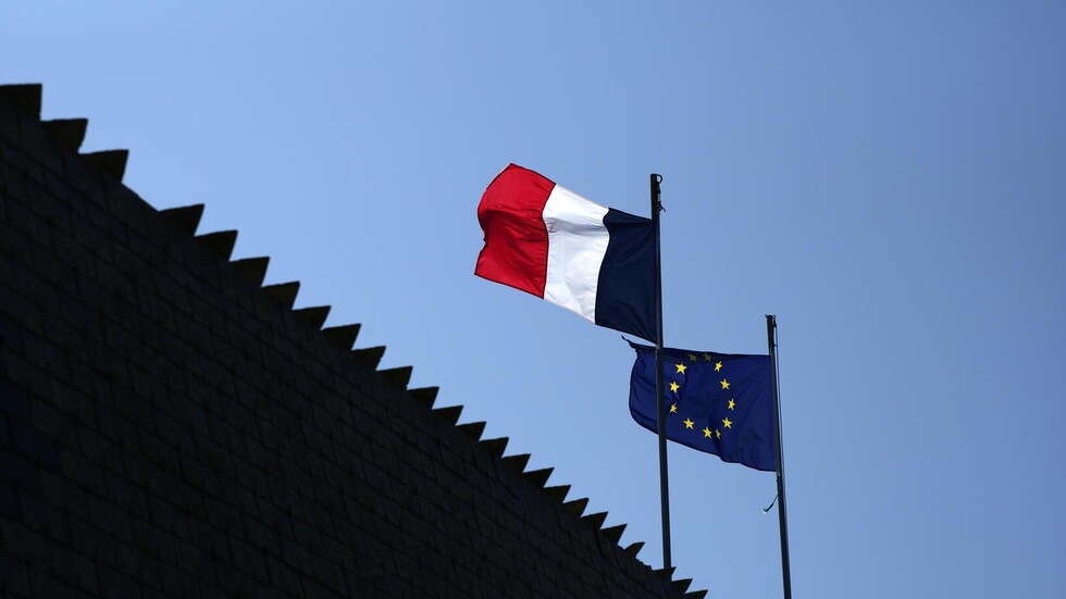 فرنسا تنشر قائمة بعقوبات محتملة على بريطانيا في خلاف تراخيص الصيد البحري