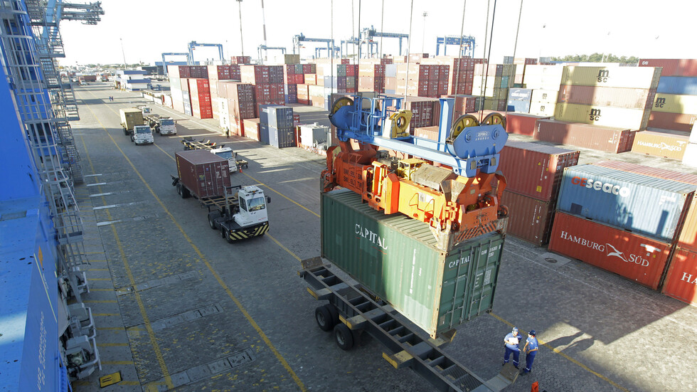 باستثناء دولتين عربيتين.. الميزان التجاري لدول عربية مع ثاني أكبر اقتصاد في العالم خاسر