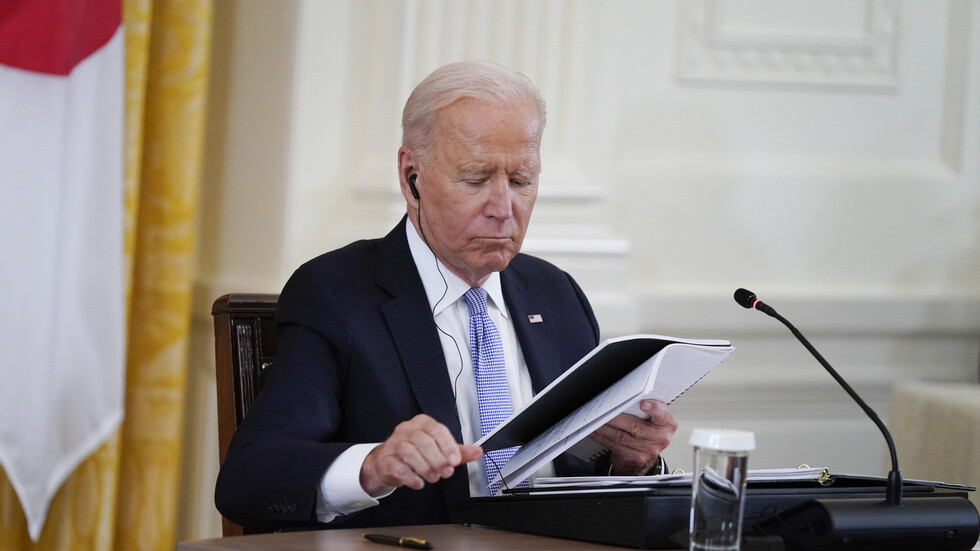 بايدن يبلغ الكونغرس بتمديد حالة الطوارئ الخاصة بالسودان