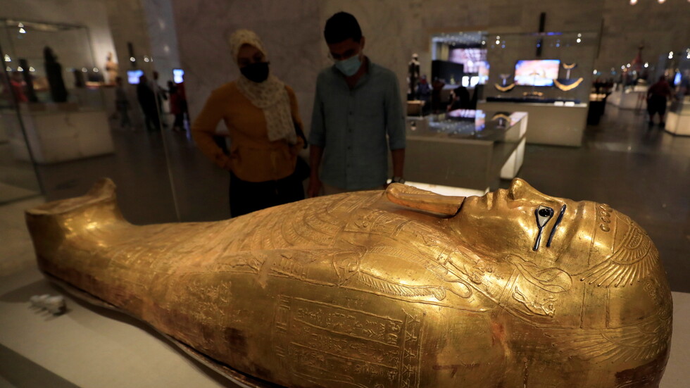 الكشف عن أغرب طريقة استعادت مصر خلالها قطعة آثار مسروقة