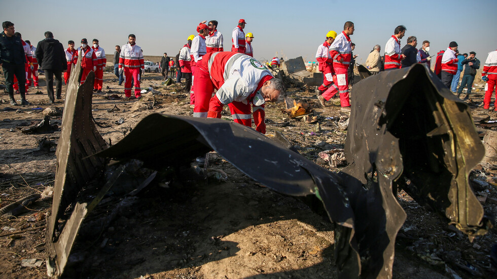 الاتحاد الأوروبي يلغي التحذير السابق بشأن الطيران فوق إيران