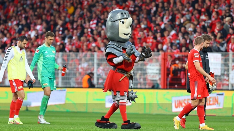 الديناصور البافاري يصب جام غضبه على يونيون برلين (فيديو)