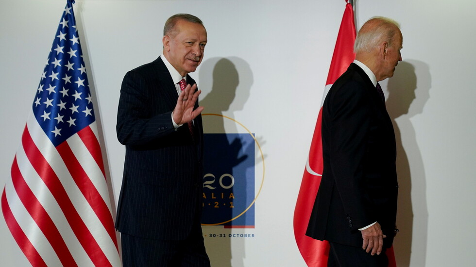 أردوغان يعلن بعد لقاء بايدن أن عملية الدعم الأمريكي للأكراد في سوريا لن تستمر بنحوها الحالي