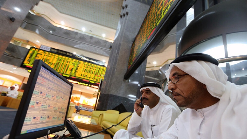 أداء متباين لأسواق الخليج.. والبورصة السعودية عند أعلى مستوى في 14 عاما