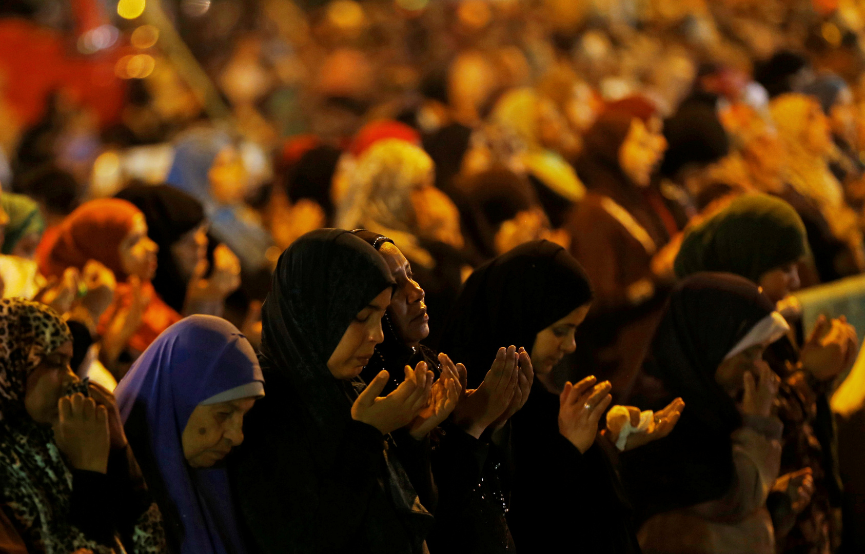 دار الإفتاء المصرية عن لباس المرأة المسلمة وحكم كشف شعرها