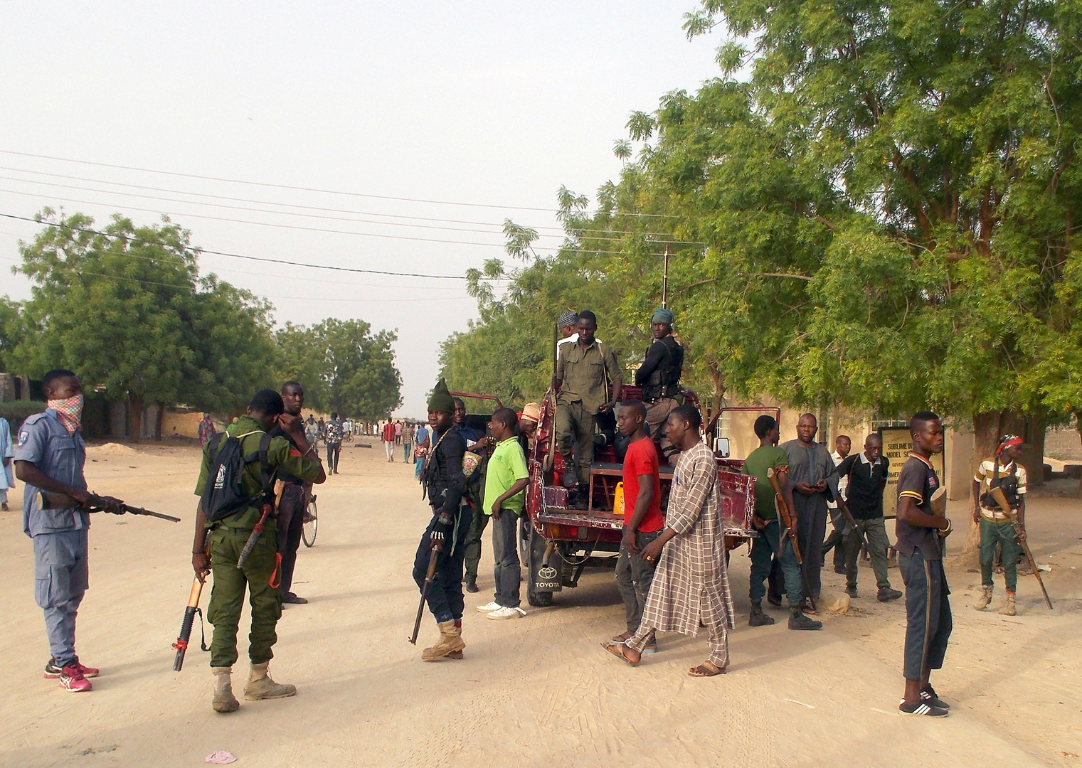 وسائل إعلام: مسلحون يختطفون 30 رهينة في غرب نيجيريا