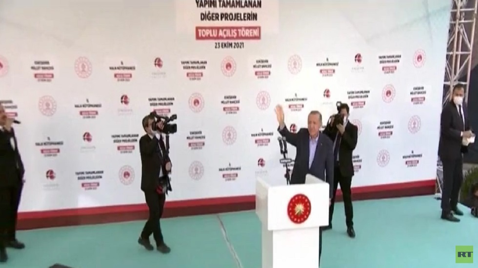 أردوغان يدعو لطرد 10 سفراء أجانب من تركيا