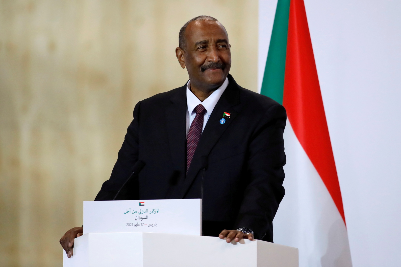 البرهان يعلن حل مجلس السيادة الانتقالي ومجلس الوزراء وحالة الطوارئ في السودان