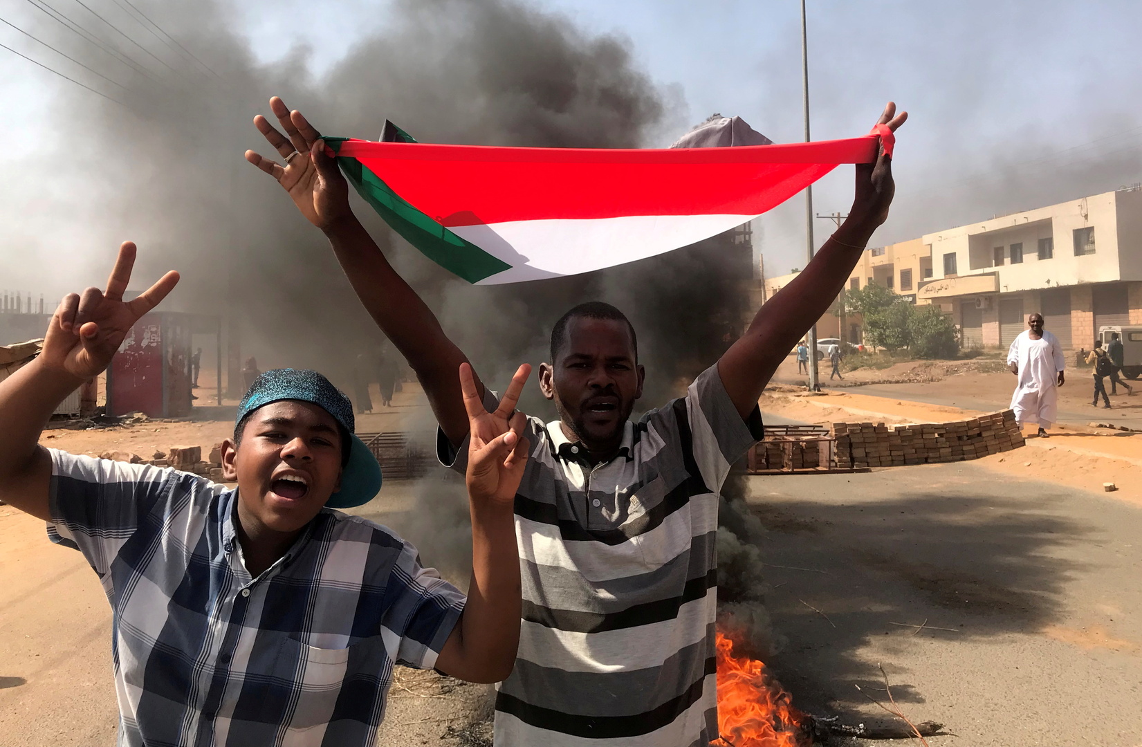 البيت الأبيض: أمريكا تدعو إلى الإفراج فورا عن المسؤولين السودانيين
