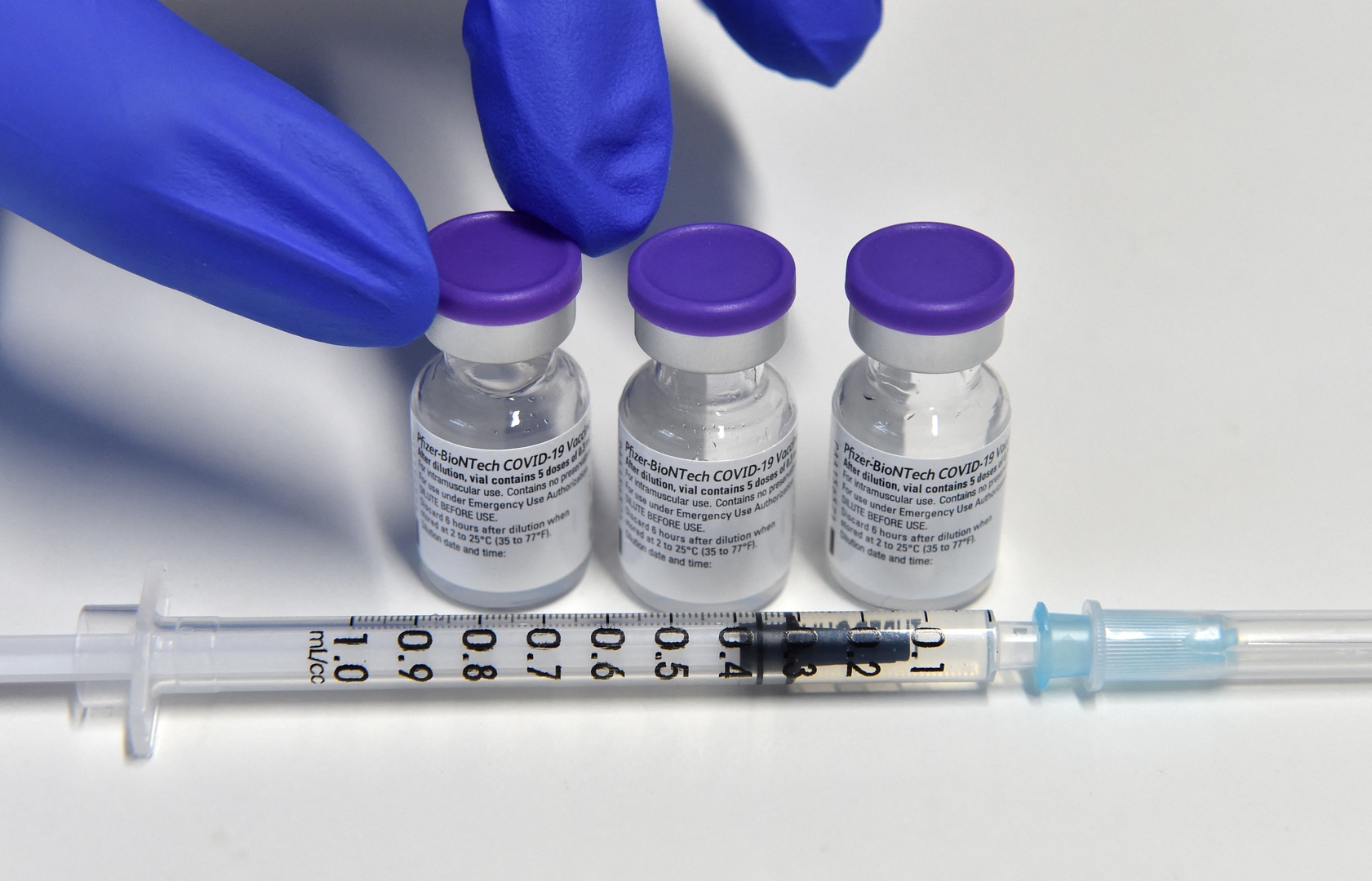 ثلاث أساطير عن اللقاحات المضادة لكورونا