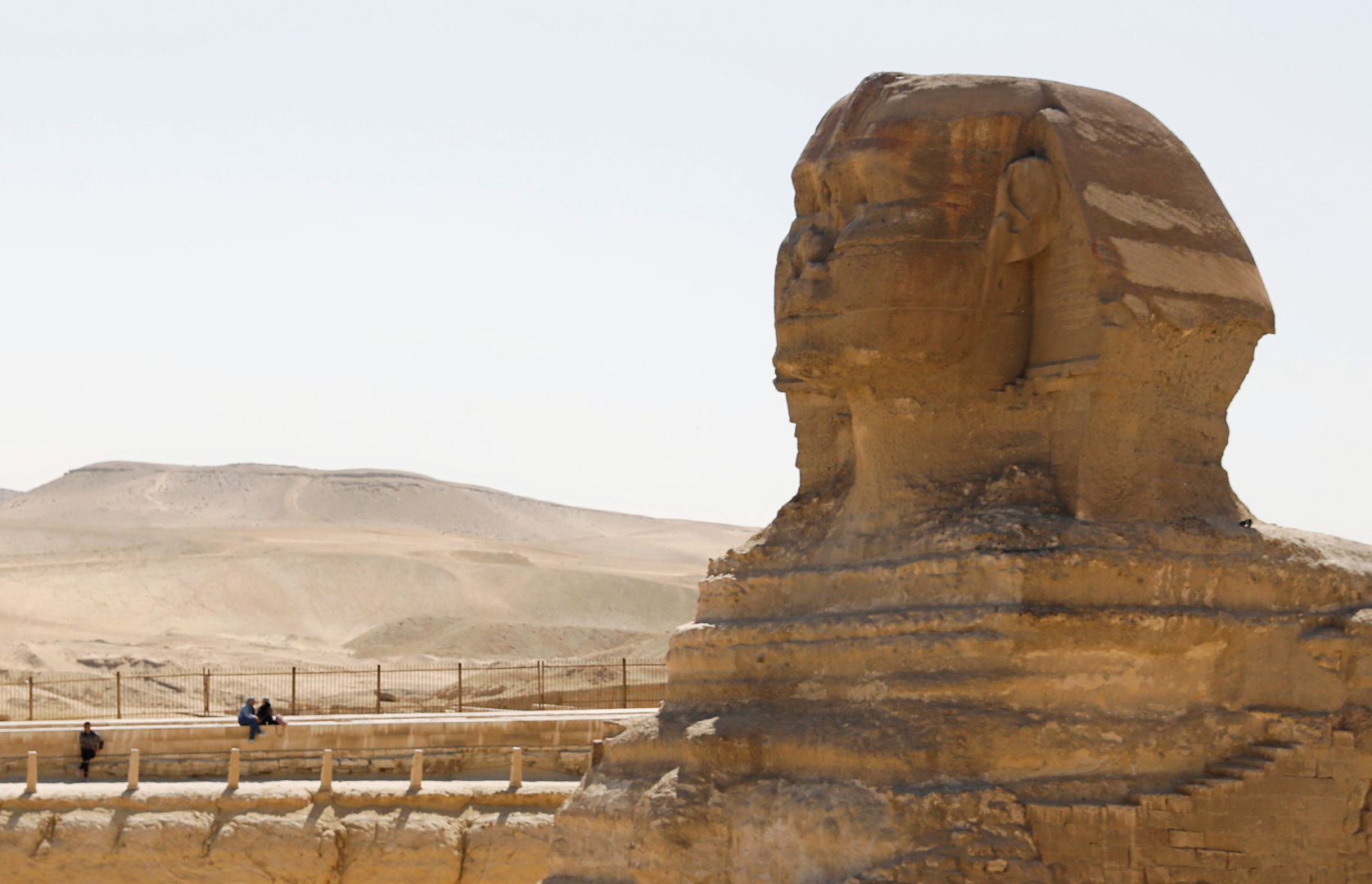 زاهي حواس: مدير المتحف البريطاني قام بسرقة آثار مصر بحجة حمايتها