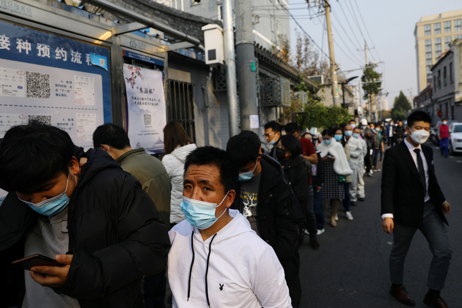 الصين تسجل 71 إصابة جديدة بكورونا