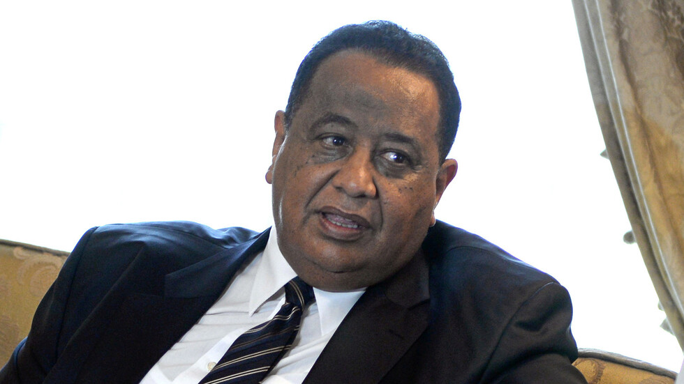 السلطات السودانية تعتقل إبراهيم غندور بعد يوم من الإفراج عنه