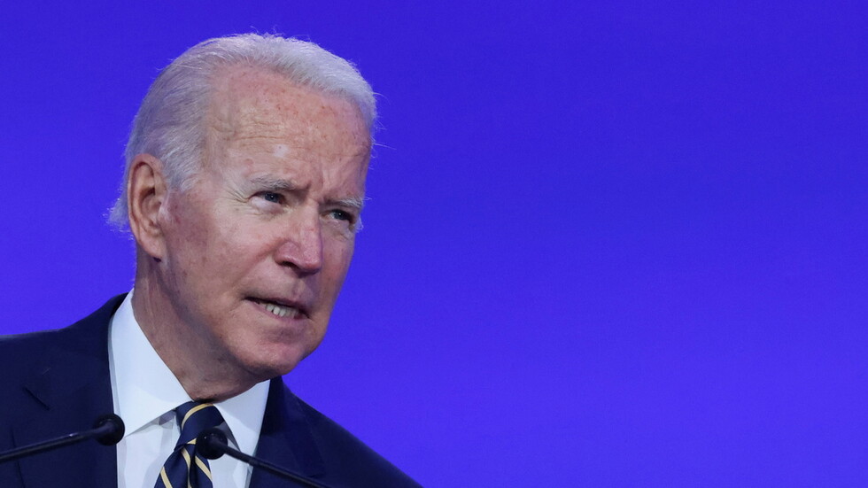 بايدن يعتذر أمام المجتمع الدولي لقرار اتخذه ترامب