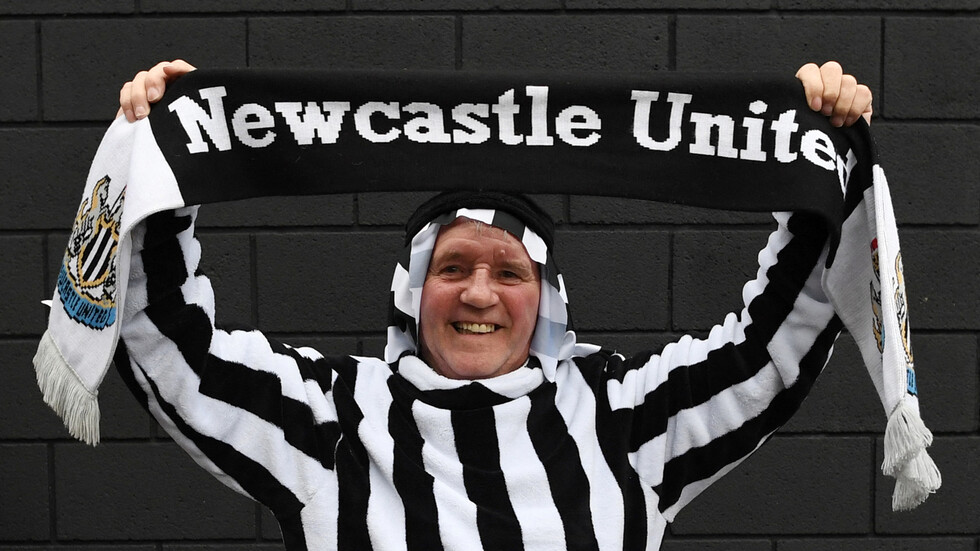 بوصلة نيوكاسل تستقر نحو أولى صفقاته الكبرى تحت قيادة ملاكه السعوديين الجدد