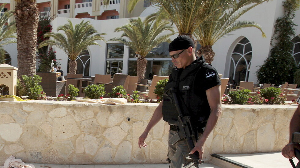 وزارة الداخلية التونسية تؤكد وجود نفق بمحيط إقامة السفير الفرنسي وتعلن فتح تحقيق