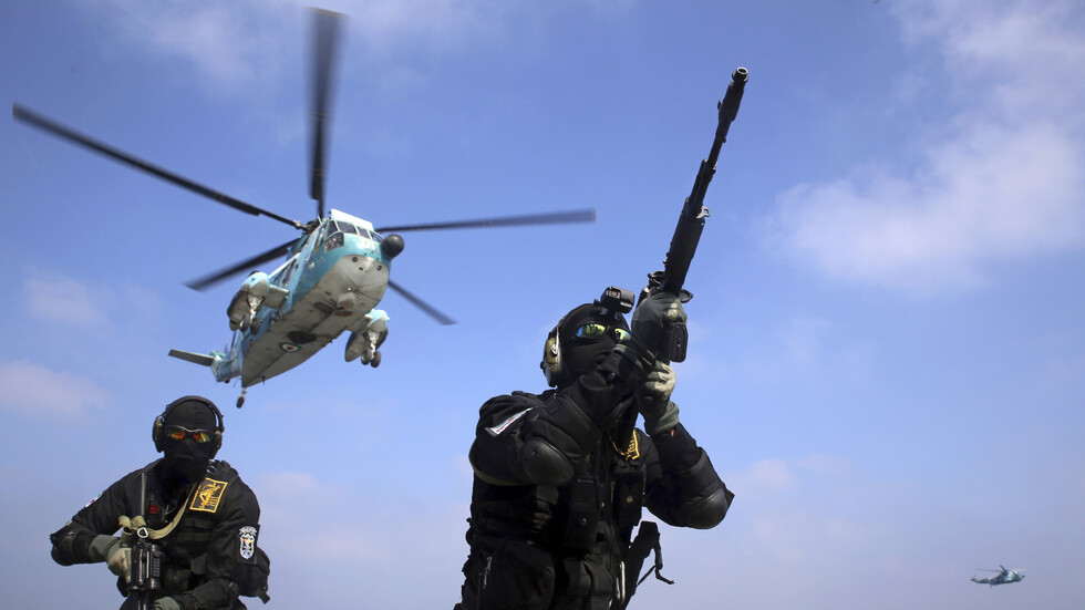 إيران تنشر فيديو احتجاز الحرس الثوري ناقلة أجنبية في خليج عمان