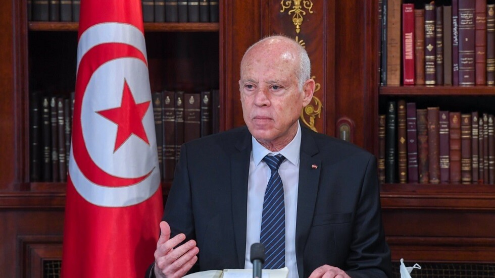 تونس.. الرئيس سعيّد يدعو التونسيين لمساعدة الدولة في تجاوز الأزمة المالية