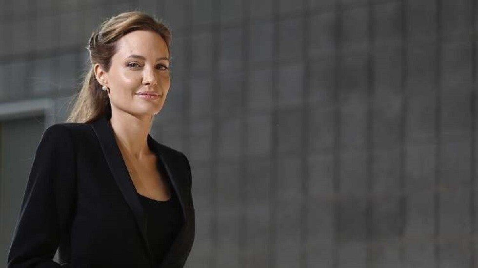 أنجلينا جولي تعلق على حظر فيلم 