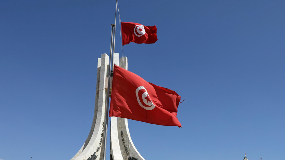 تونس.. السجن مدى الحياة لشاب وصديقته بتهمة الاغتصاب