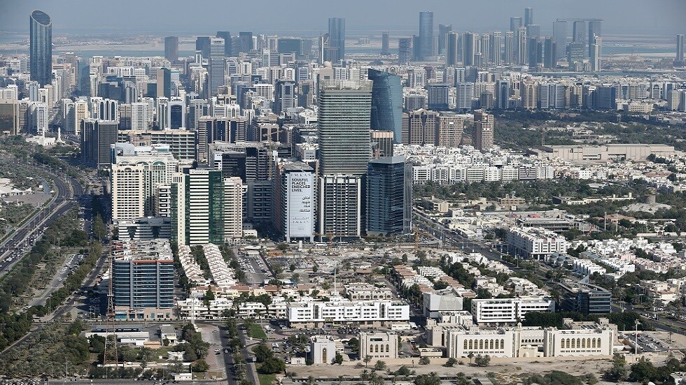 أبو ظبي تتبنى "أول قانون مدني" لتنظيم الأحوال الشخصية لغير المسلمين