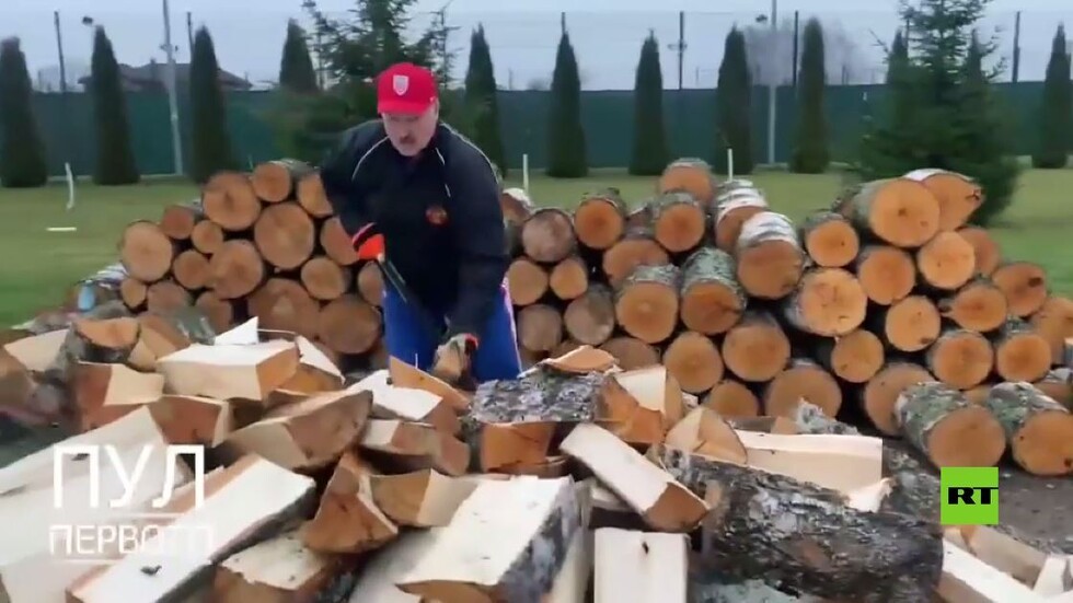 شاهد كيف يمضي رئيس بيلاروس يومه في الذكرى الـ104 للثورة البلشفية